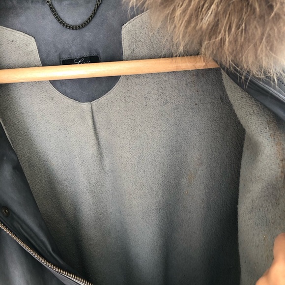 Sisii Leather Parka, size L, hood, zip and snap front fur lining. - Picture 9 of 9